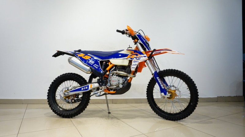 Мотоцикл кроссовый Hasky F6 250 Enduro 21/18